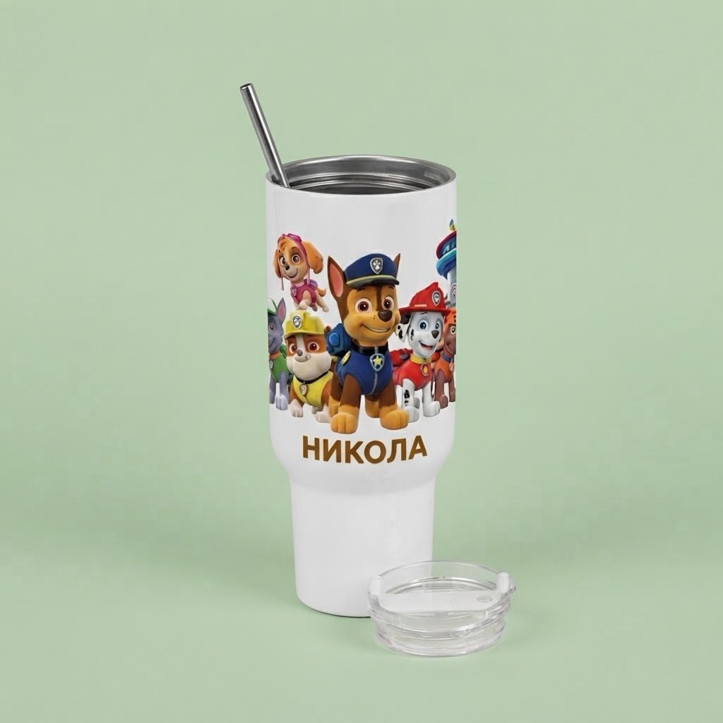 Beli veliki tumbler sa ručkom, likovima iz Patrolne šape i imenom po želji